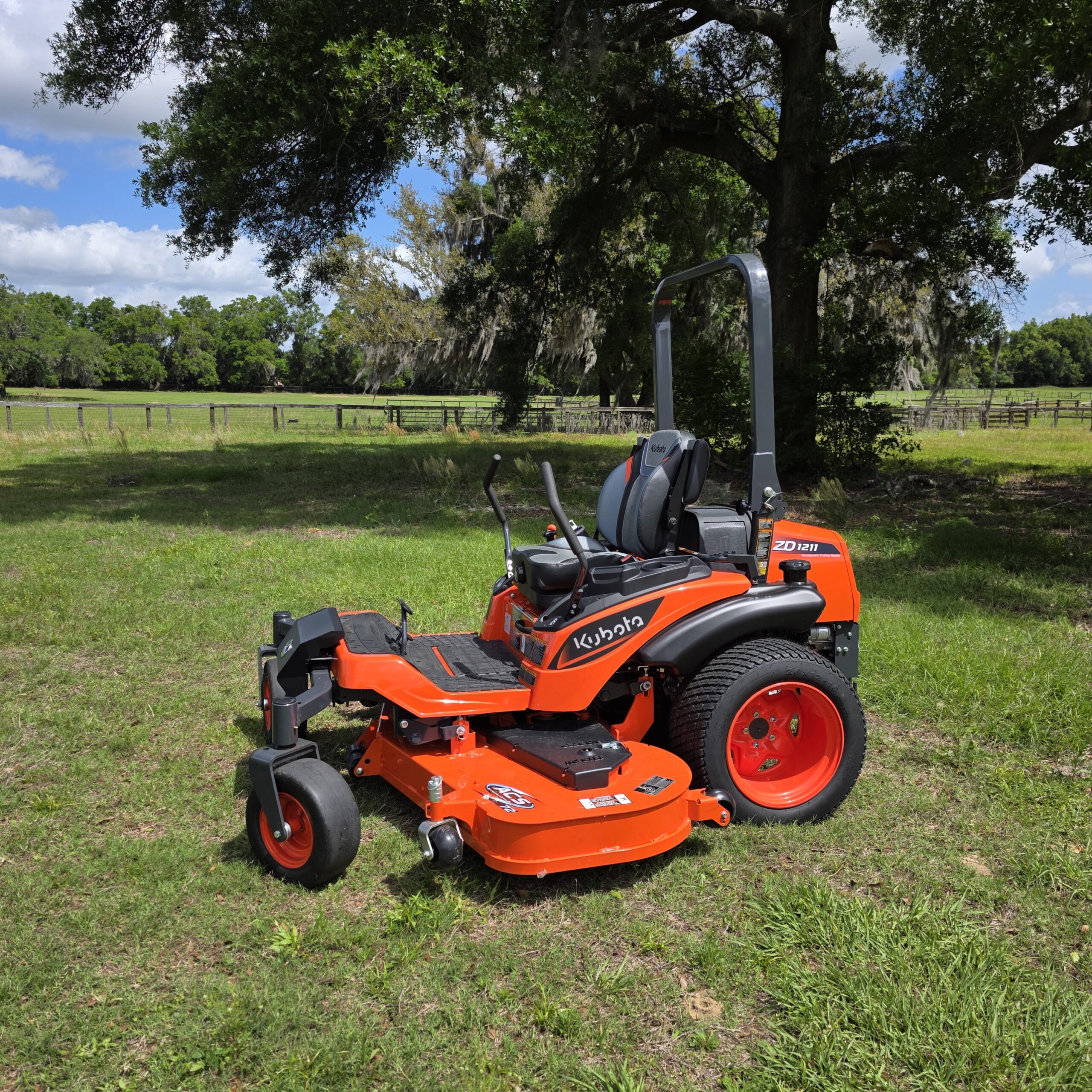 Kubota ZD1211L-3-72 Mower